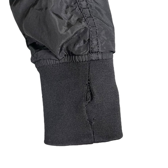 Alpha Industries Size XS Reversible MA-1 Bomber Jacket in Black - Picture 6 of 11
